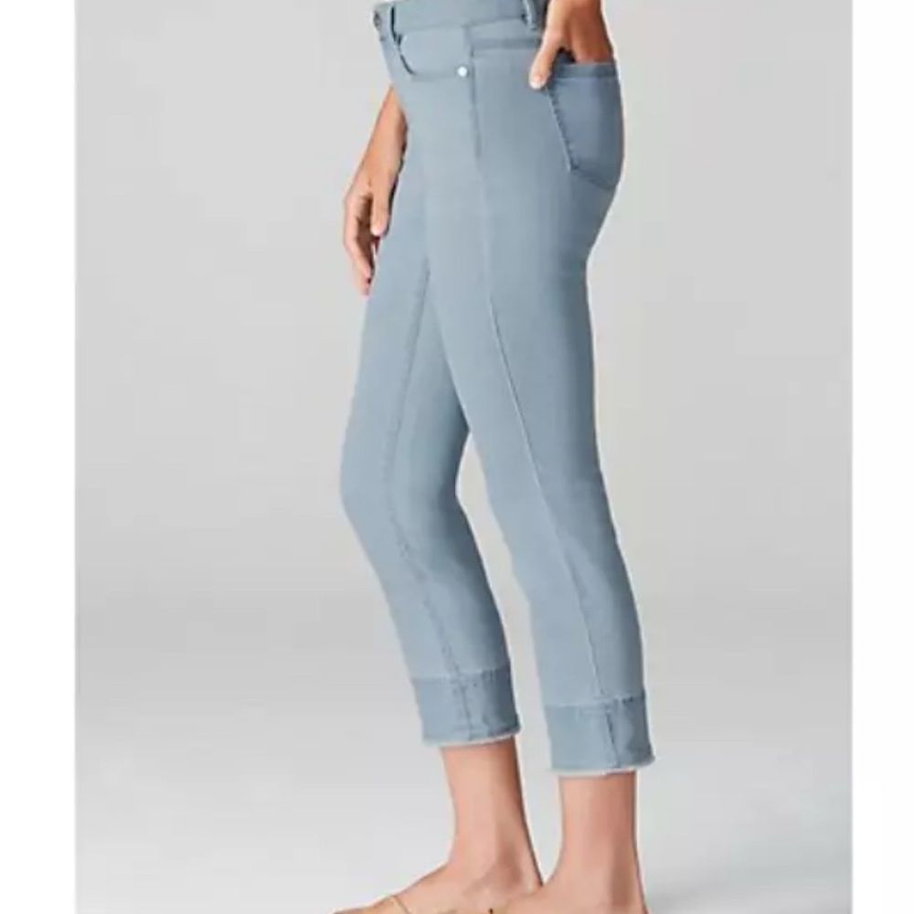 J JILL Authentic Fit Cropped Jeans Oxford Wash Blue Fringe Hem Stretch Denim 10 - Picture 11 of 11